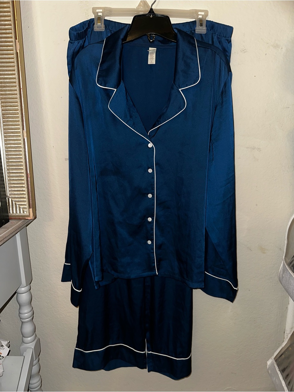 Bare necessities blue satin pj set size XXL